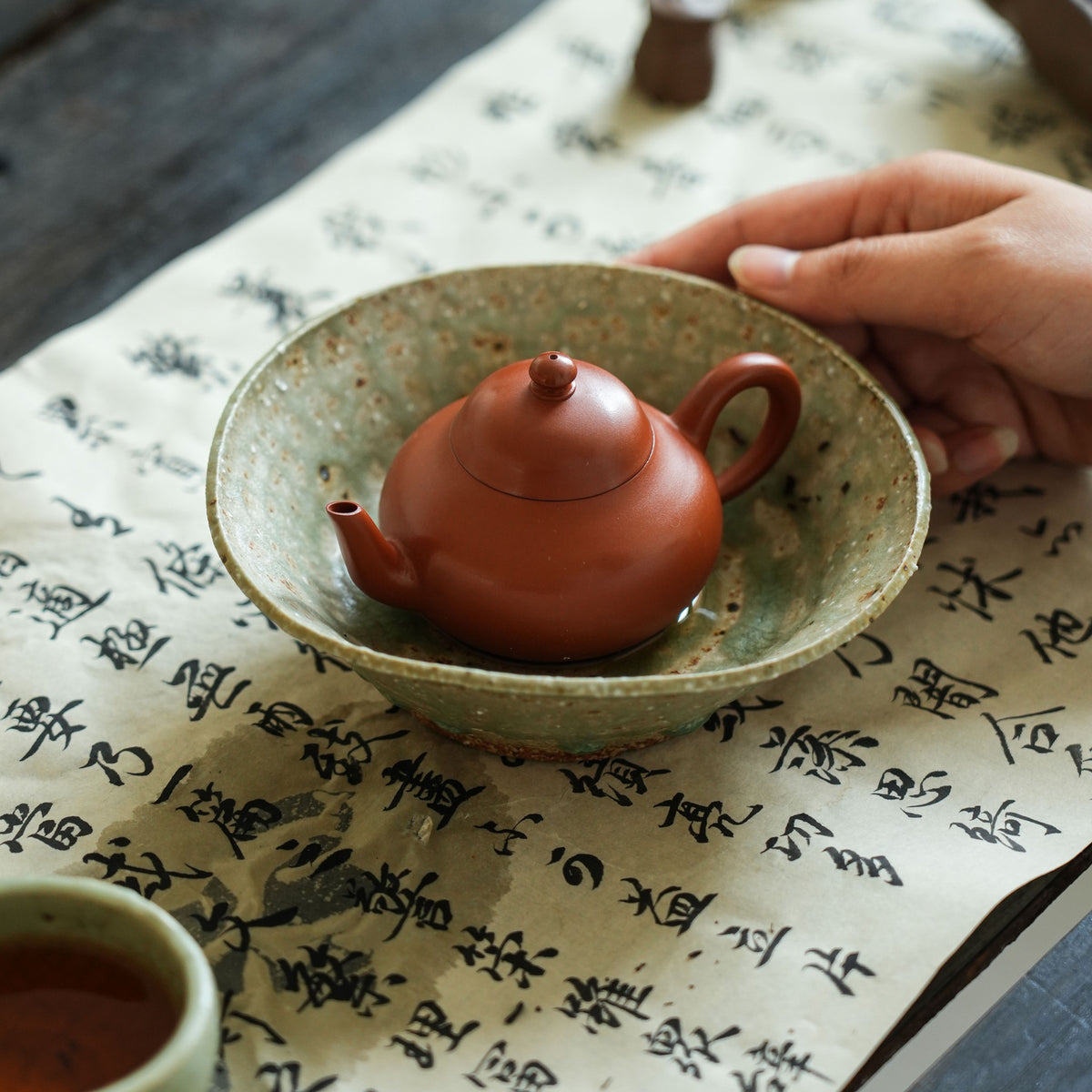 Hand-thrown Chaozhou Zhuni Siting teapot by Cai Danjie