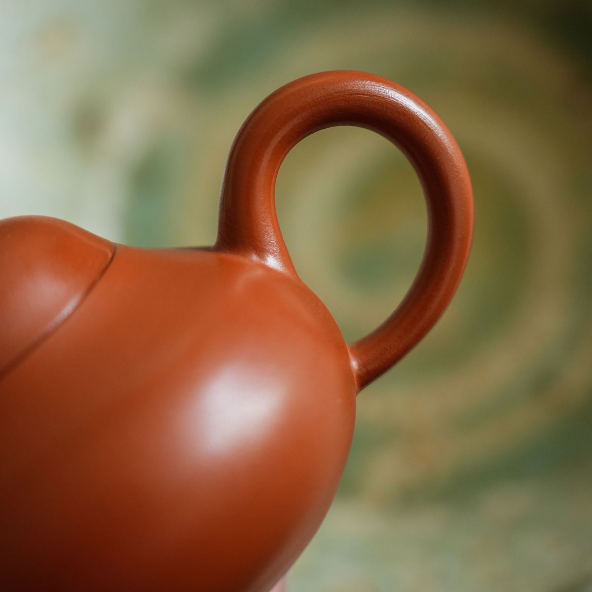 Siting Teapot